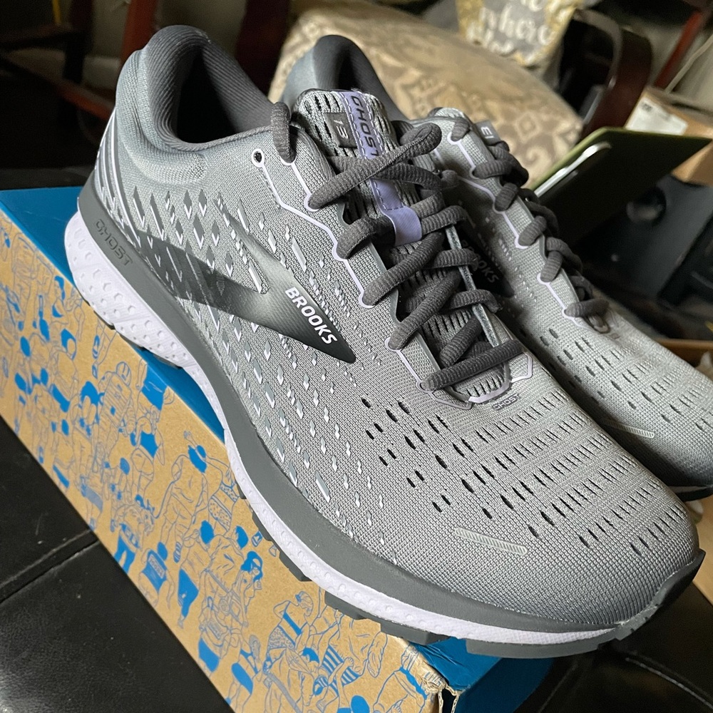 Brooks ghost 13 shoes